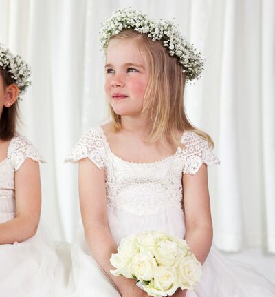 Blomsterkrans med brudeslør Blomsterkrans med brudeslør